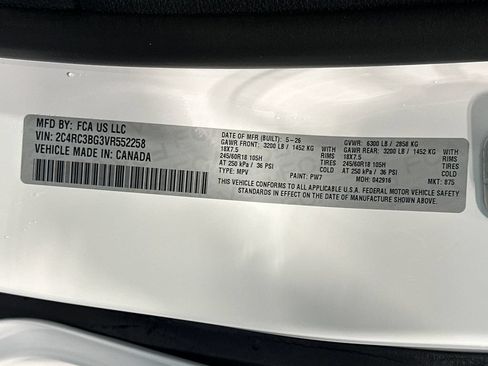 New 2027 Chrysler Pacifica Select AWD/4WD image 12