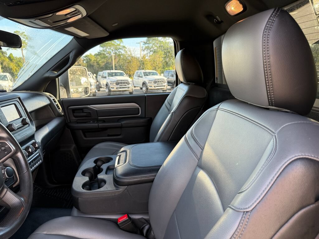 Used 2024 RAM 3500 Tradesman w/ Snow Chief Group AWD/4WD image 17