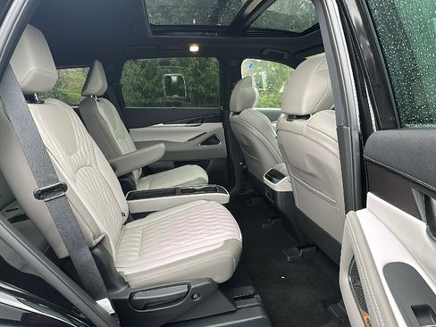 New 2026 INFINITI QX60 Autograph w/ Dark Cargo Package image 10