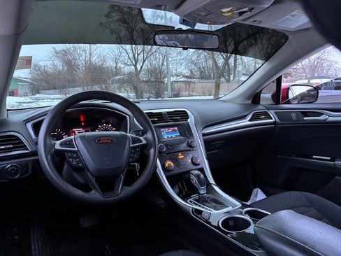 Used 2014 Ford Fusion SE image 22