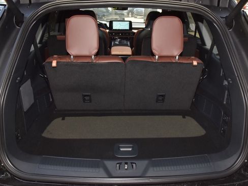 New 2026 Lincoln Aviator Reserve AWD/4WD image 36