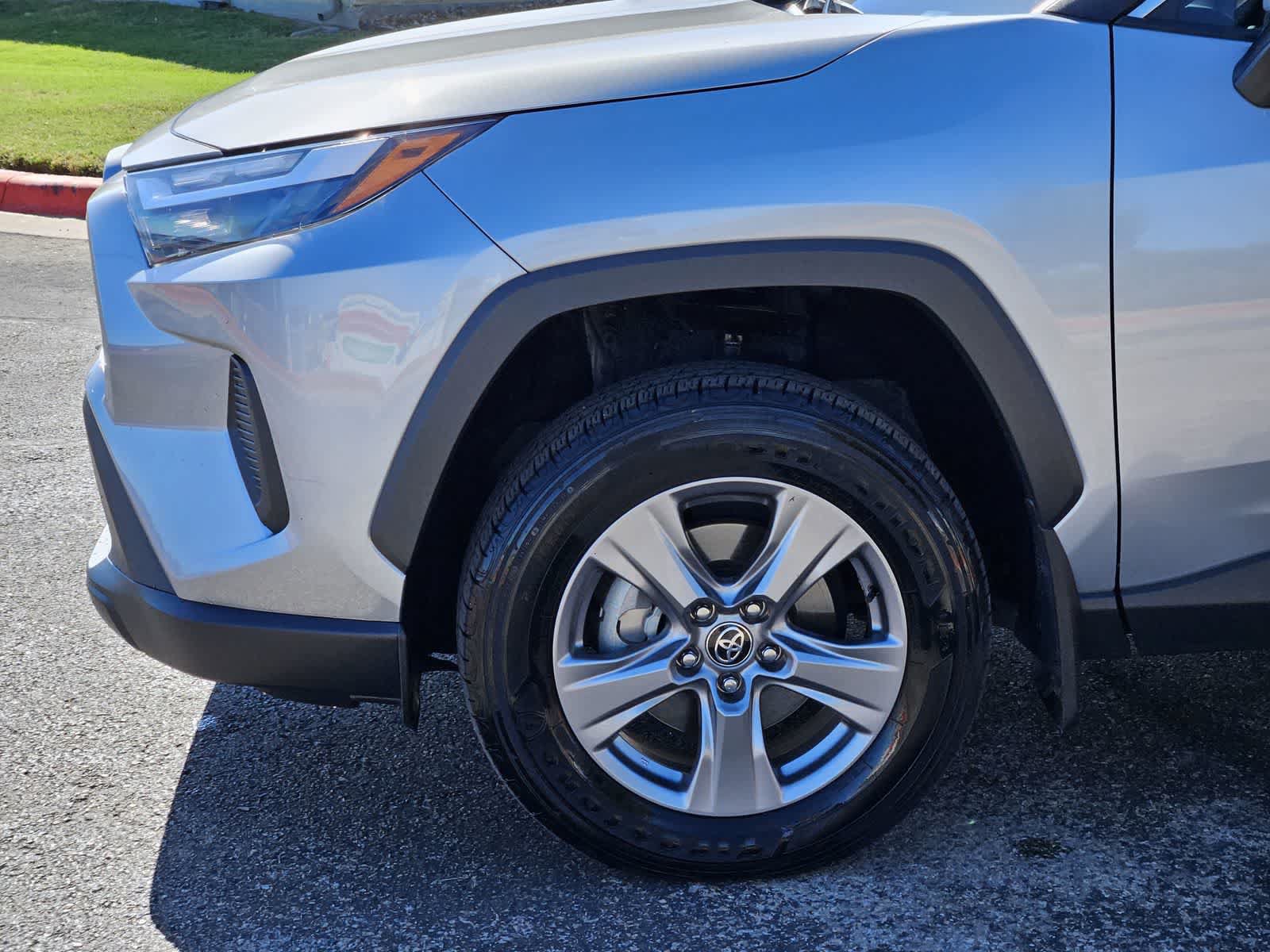 Used 2024 Toyota RAV4 XLE FWD image 8