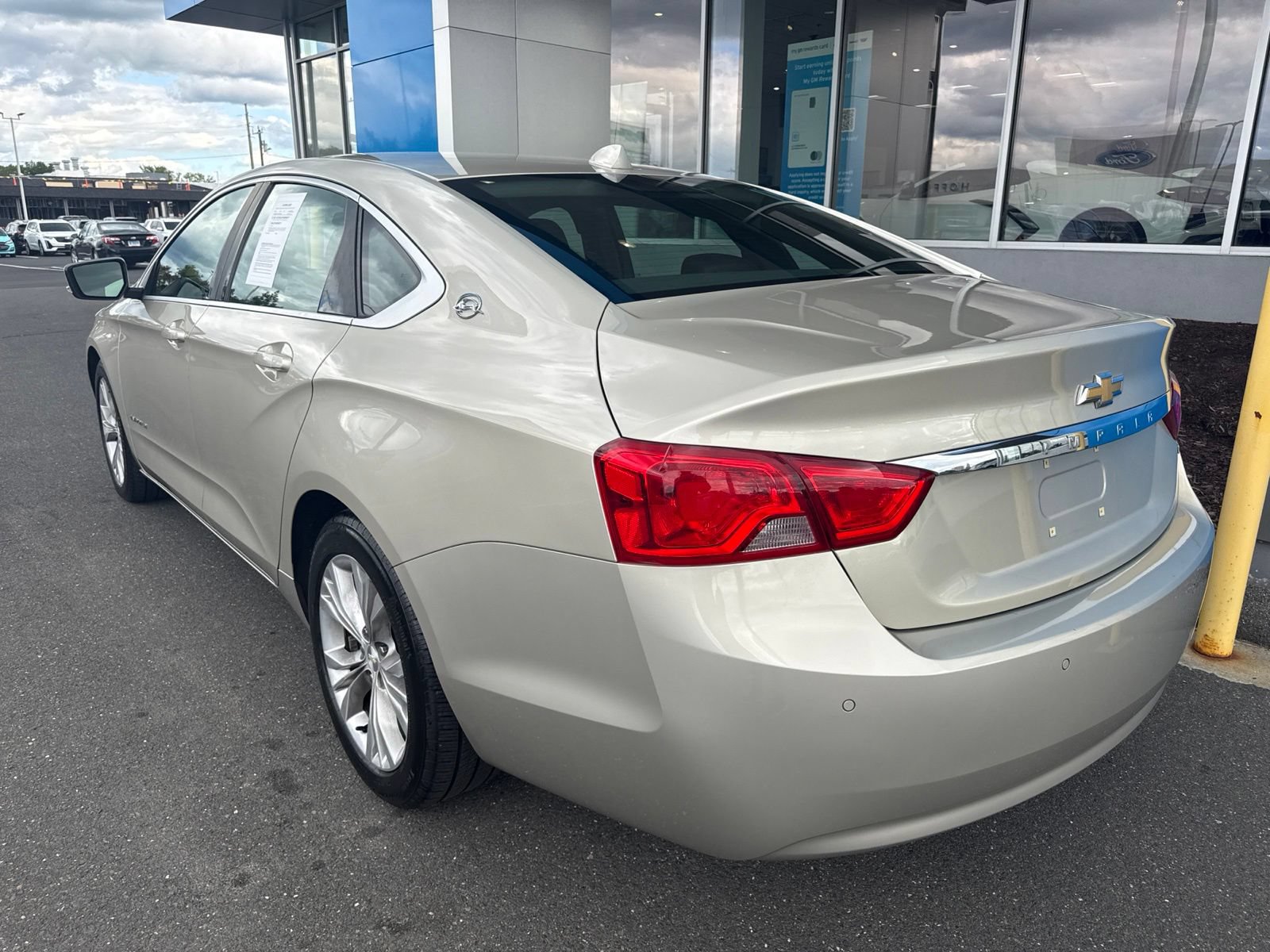 Used 2014 Chevrolet Impala LT w/ Convenience Package FWD image 8