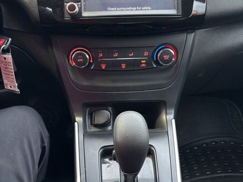 Certified 2019 Nissan Sentra S image 10