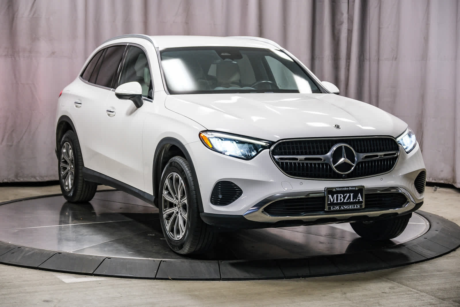 Used 2023 Mercedes-Benz GLC 300 image 5