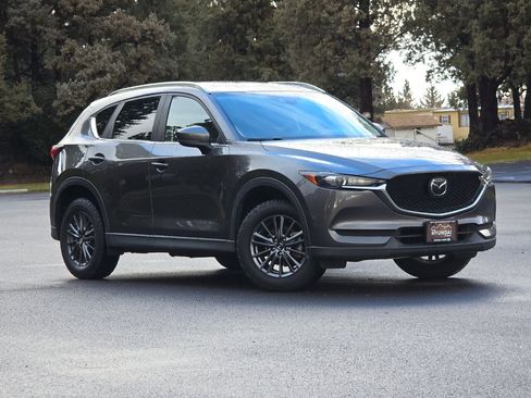 Used 2019 MAZDA CX-5 Touring image 2