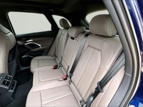 New 2025 Audi Q5 Prestige image 10