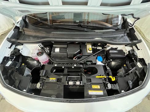 Used 2024 Volkswagen ID.4 Pro S image 29