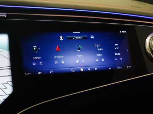 Used 2025 Mercedes-Benz EQS AMG 4MATIC image 28