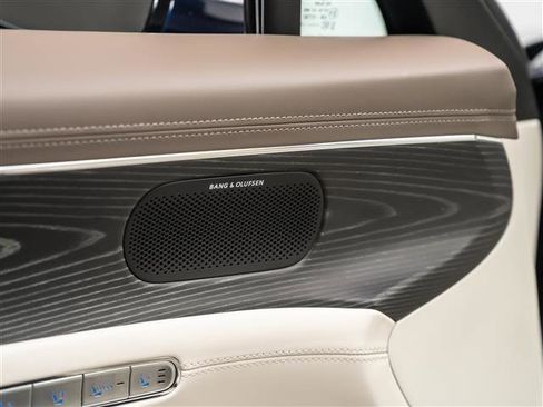 Used 2023 Genesis G90 3.5T image 28