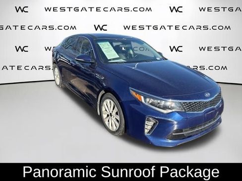 Used 2018 Kia Optima S w/ Panoramic Sunroof Package image 4