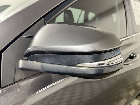 Used 2015 Toyota RAV4 Limited image 13