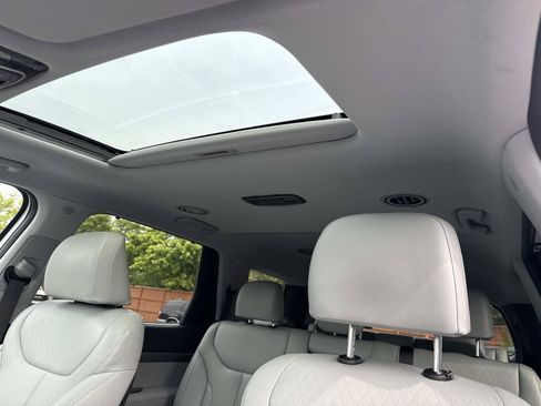 Used 2021 Hyundai Palisade SEL FWD image 3