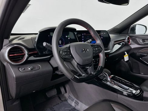 New 2026 Chevrolet Trax RS w/ Driver Confidence Package image 10