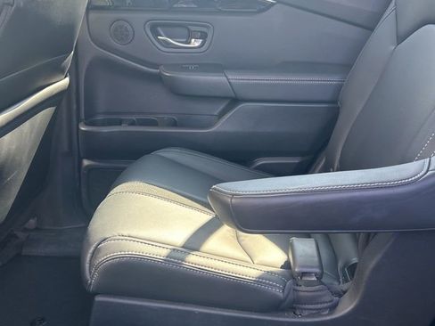 Used 2023 Honda Pilot EX-L image 12