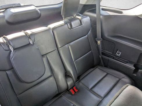 Used 2023 Ford Explorer Limited image 21