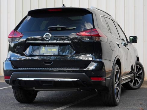 Used 2019 Nissan Rogue SL w/ Premium Package AWD/4WD image 4