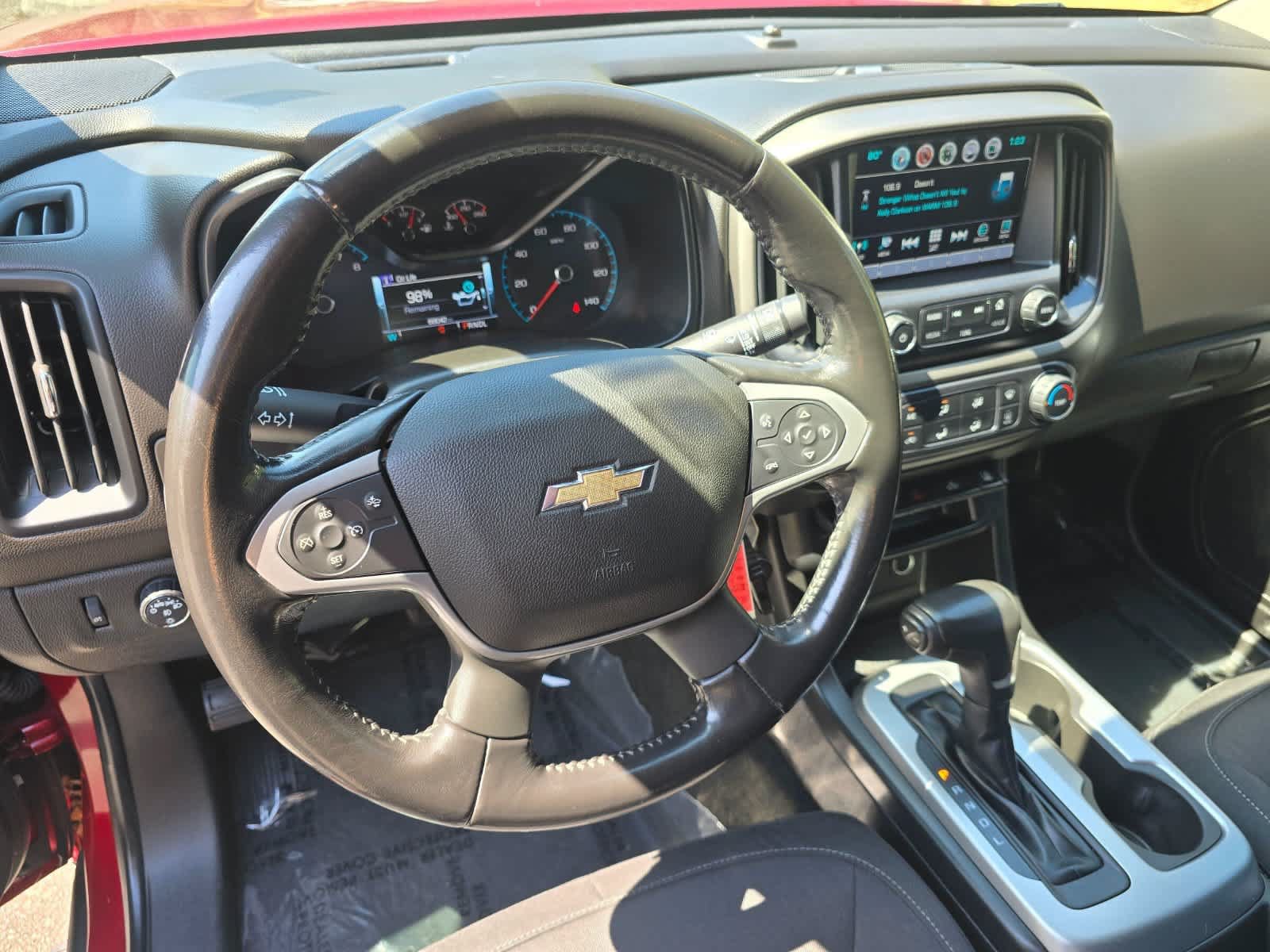 Used 2018 Chevrolet Colorado LT w/ LT Convenience Package RWD image 2