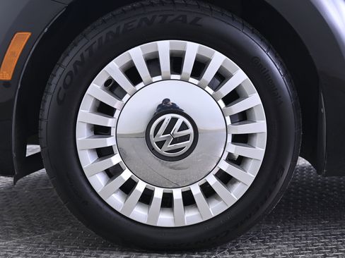 Used 2015 Volkswagen Beetle 1.8T image 14