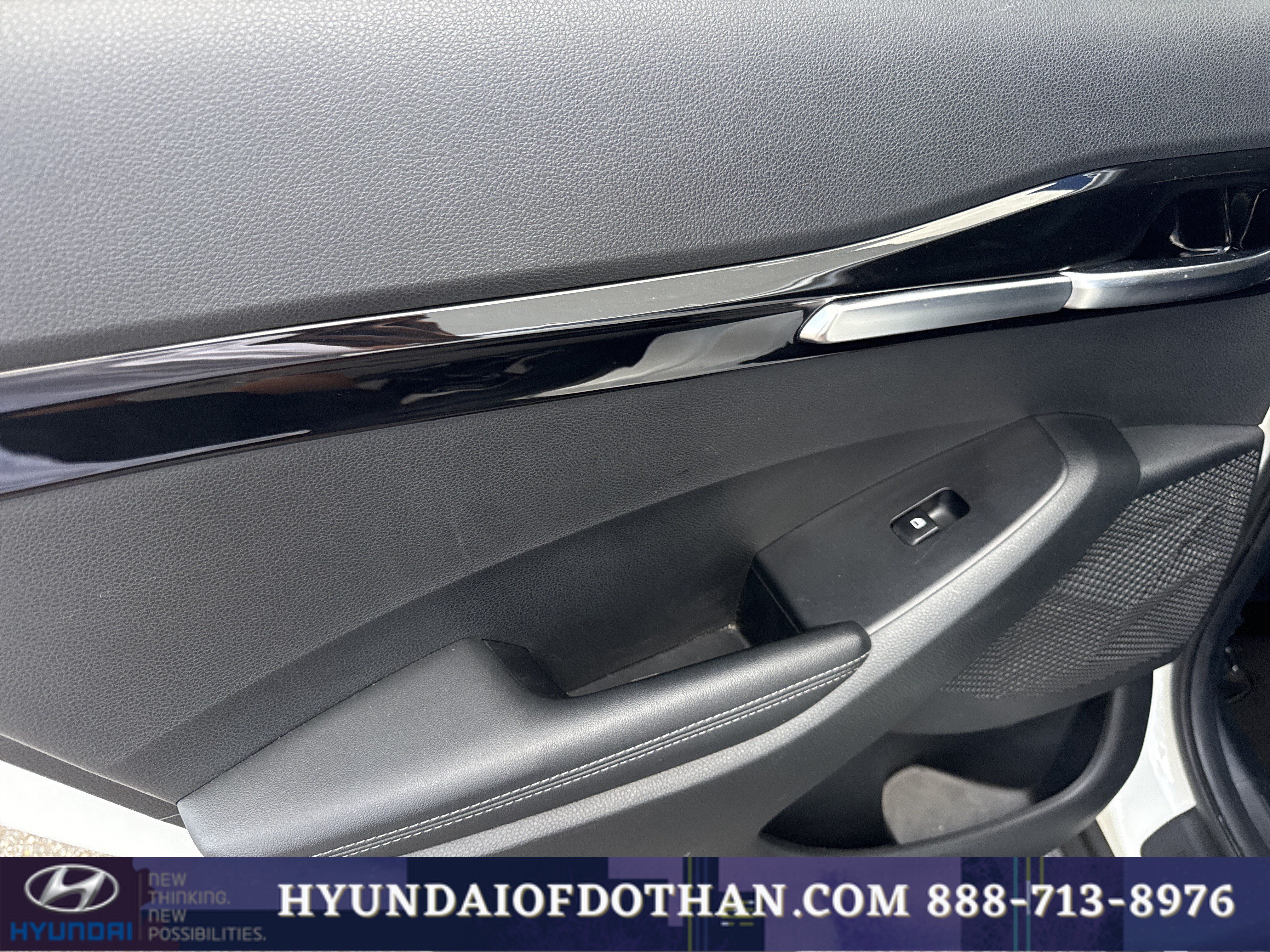 Used 2025 Kia Seltos S FWD image 11