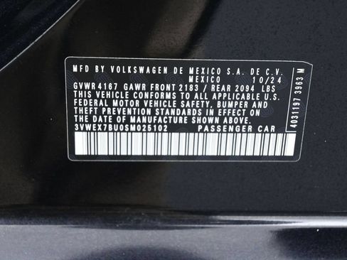 Used 2025 Volkswagen Jetta SE FWD image 17
