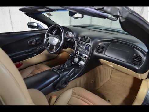 Used 2003 Chevrolet Corvette Convertible w/ Preferred Equipment Group1 image 23