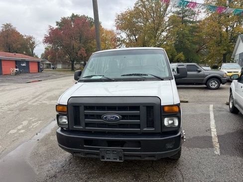 Used 2009 Ford E-350 and Econoline 350 Extended Wagon Super Duty image 8