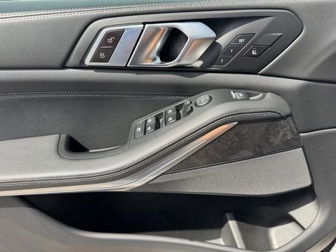 Used 2024 BMW X5 xDrive40i w/ Premium Package AWD/4WD image 21