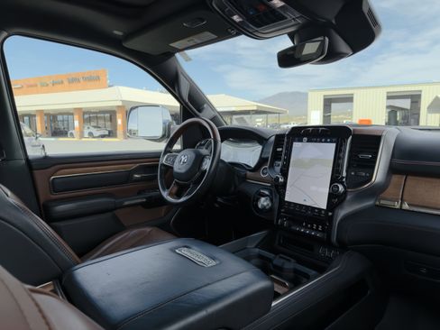 Used 2022 RAM 1500 Limited image 9