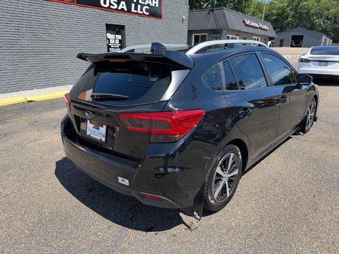 Used 2019 Subaru Impreza 2.0i Premium AWD/4WD image 3