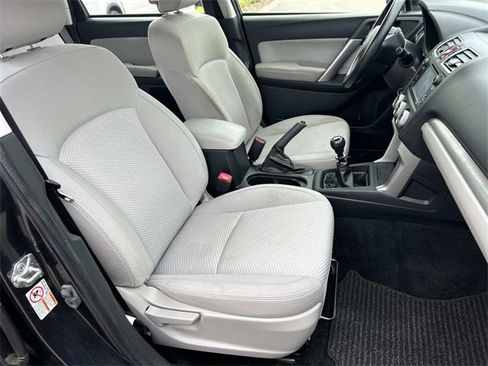 Used 2016 Subaru Forester 2.5i image 27