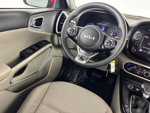 Used 2022 Kia Soul LX w/ Technology Package image 30