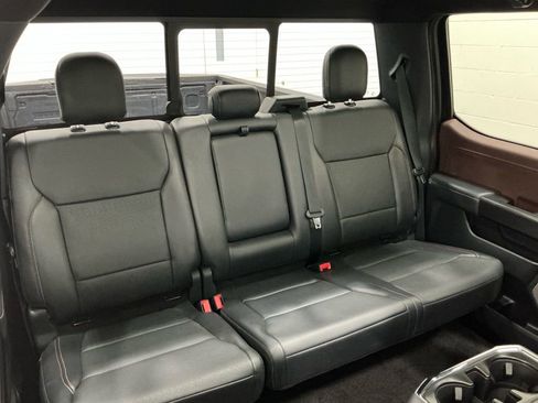 Used 2021 Ford F150 Lariat w/ Equipment Group 502A High image 26