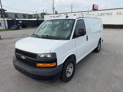 Used 2019 Chevrolet Express 2500 w/ Communications Package RWD image 2
