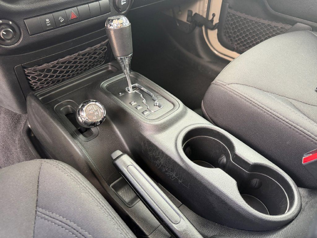 Used 2018 Jeep Wrangler Unlimited Sport S AWD/4WD image 15