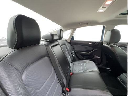 Used 2025 Volkswagen Jetta SEL FWD image 27
