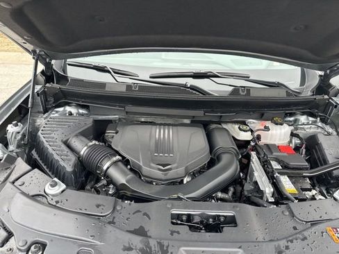 Used 2025 GMC Acadia AT4 w/ Super Cruise Package image 15