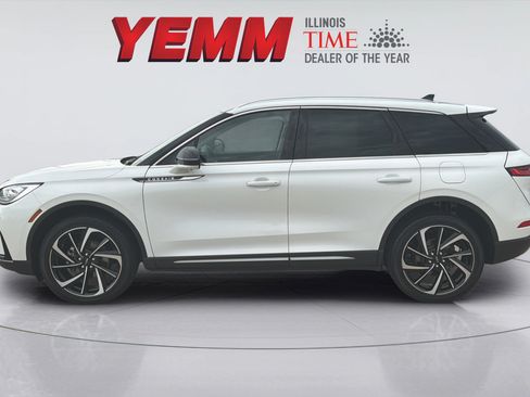 Used 2023 Lincoln Corsair Reserve w/ Equipment Group 201A AWD/4WD image 9