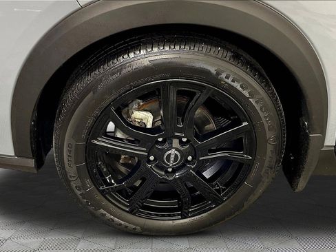 Used 2024 Nissan Kicks SR w/ SR Premium Package FWD image 32