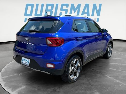 Used 2025 Hyundai Venue SEL FWD image 6