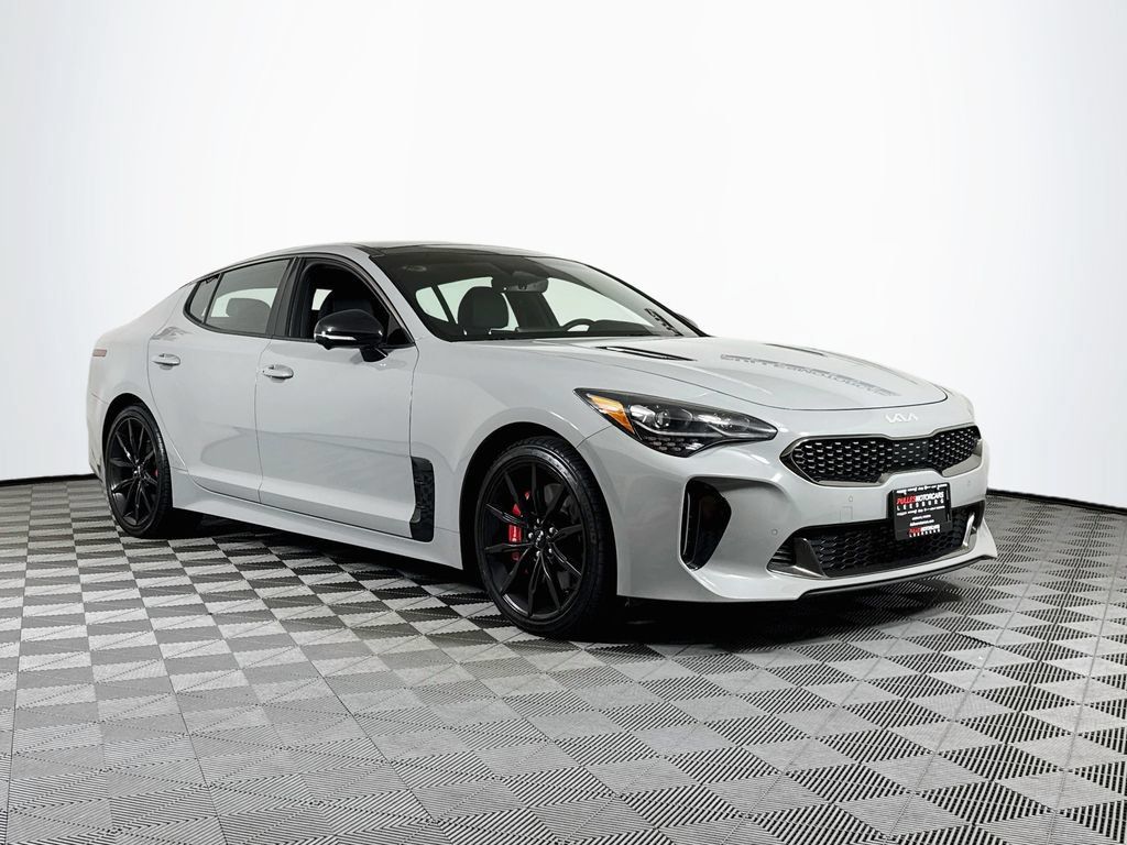 Used 2023 Kia Stinger GT2 AWD/4WD image 1
