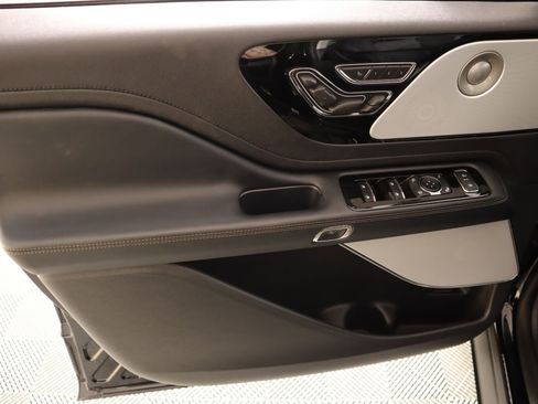 New 2026 Lincoln Aviator Reserve image 17