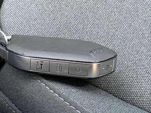 Used 2025 Kia K4 LXS image 22