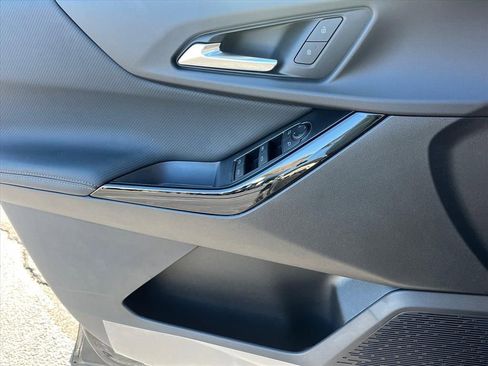 New 2026 Chevrolet Equinox LT w/ Midnight Edition image 24