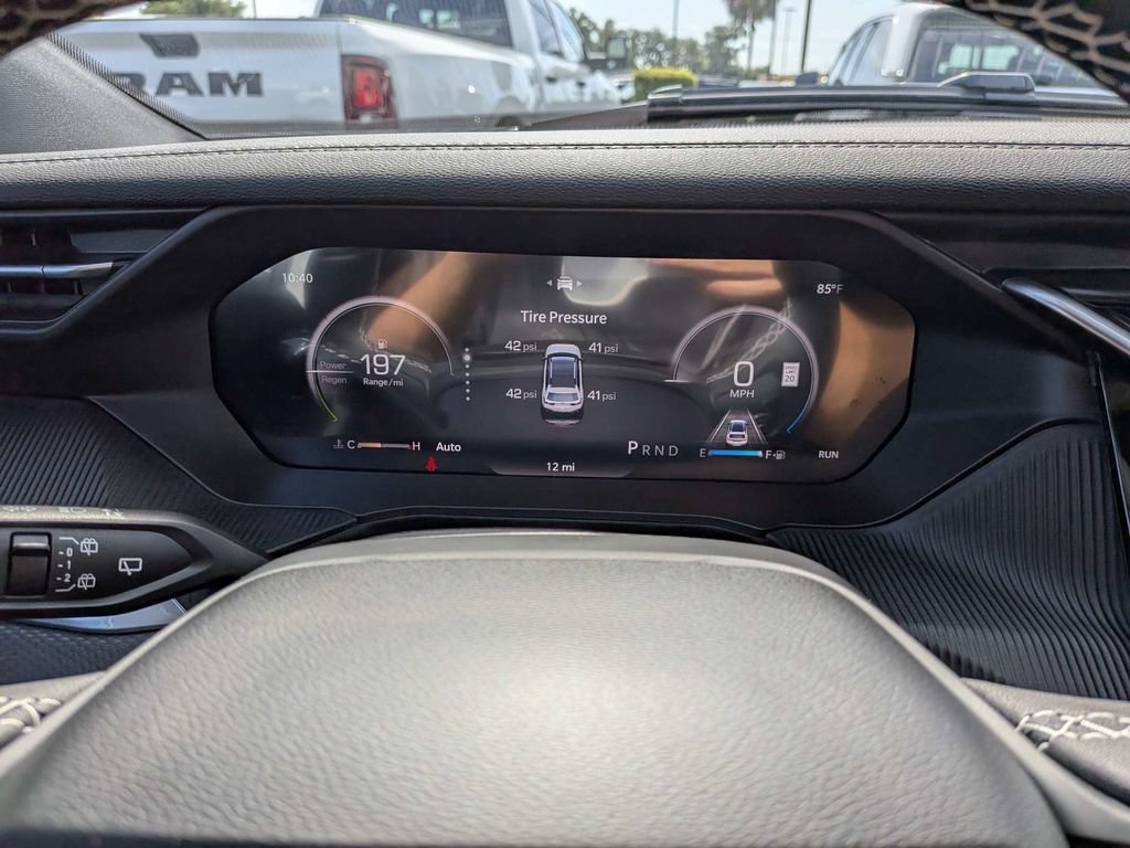 New 2026 Jeep Cherokee Overland w/ Advanced Pro Tech Group AWD/4WD image 27