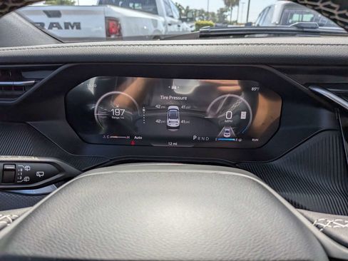 New 2026 Jeep Cherokee Overland w/ Advanced Pro Tech Group AWD/4WD image 27
