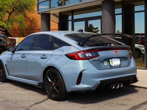 Used 2025 Honda Civic Type R image 9