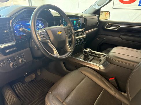 Used 2023 Chevrolet Silverado 1500 LTZ w/ Technology Package image 21
