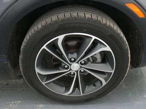 Used 2021 Buick Encore GX Essence AWD/4WD image 11