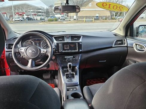 Used 2019 Nissan Sentra SR image 18